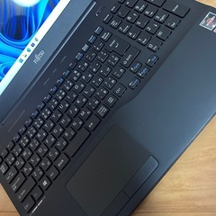 富士通LIFEBOOK AH43/D1 Windows11 の画像