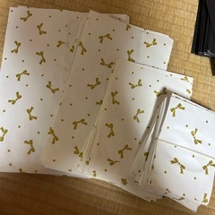 たくさんの袋の画像