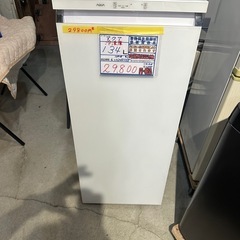 配達可【アクア】冷凍庫134L★2022年製 クリーニング済み/6ヶ月保証付き【管理番号12408】金の画像