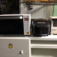 電子レンジ、炊飯器、オーブントースター、ケトルの画像