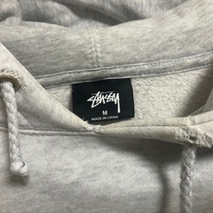 ステューシー　パーカーM 古着
の画像