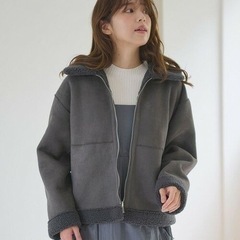 Feroux ムートンボアコート　リバーシブル　2024　　の画像