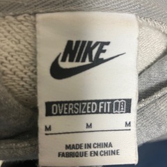 NIKEパーカー　グレーの画像