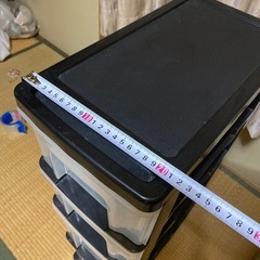 カラーボックス　4段　キャスター付きの画像
