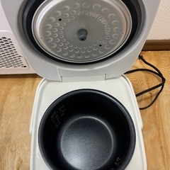 アイリスオーヤマ　マイコン炊飯器　3合　一人暮らし　エコ　ホワイト　2025年製の画像