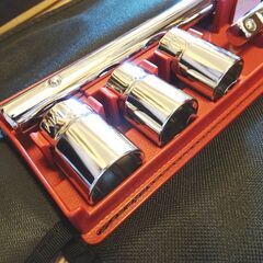 【未使用・新品同様】エーモン イージーパワーレンチ amon8840 コンパクトで車載しやすい クロスレンチ・十字レンチ 土屋圭市氏推奨の画像