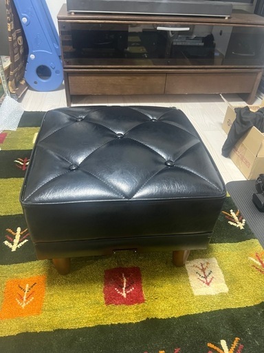 カリモク60　オットマン　スタンダードブラック