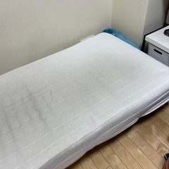 差し上げますセミシングルベッドの画像