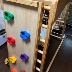 木製ジャングルジムの画像