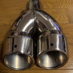 【新商品未使用品】カローラクロス専用マフラーカッターの画像