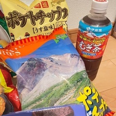 お菓子やお茶いろいろの画像