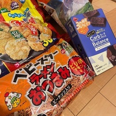 お菓子やお茶いろいろの画像