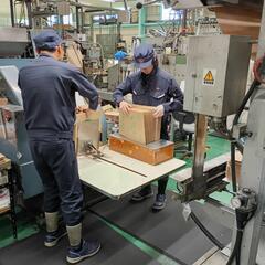 ＼身近なあの商品をつくる！／百貨店などで使われる紙袋の製造スタッフ募集！/賞与3.6か月分！＿中越パッケージ株式会社　千葉工場の画像