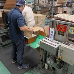 ＼身近なあの商品をつくる！／百貨店などで使われる紙袋の製造スタッフ募集！/賞与3.6か月分！＿中越パッケージ株式会社　千葉工場の画像