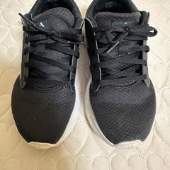 adidasスニーカー　23.5の画像