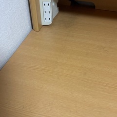 【美品】学習机セット（椅子・収納棚・ライト付き）の画像