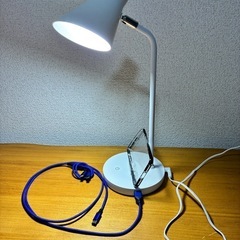 美品✨ニトリ 卓上LEDライトの画像