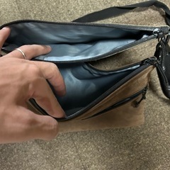 ダブルサコッシュの画像