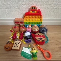 【決定】アンパンマンおもちゃ⑥、トミカ上靴の画像