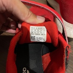 使用感有り【格安】adidasレッドの画像