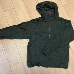 ユニクロ pocketable Parkerの画像