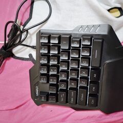 ゲーミングマウス、キーボード売ります。の画像