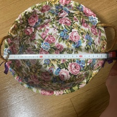花柄 カゴ 小物入れ
の画像