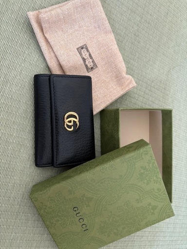 GUCCI ブラックレザーキーケース