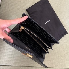 YSL ブラックレザー長財布 保存袋付きの画像