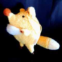 大切なきつねのぬいぐるみを探しています。