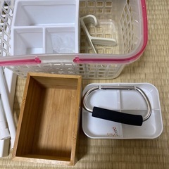 雑貨色々　突っ張り棒等の画像