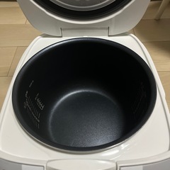 タイガー　1升炊き炊飯器 JBH-G1 ホワイトの画像