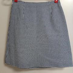 夏用半袖レディーススーツの画像