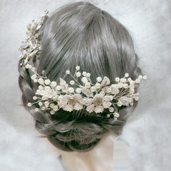 ヘアアクセサリーセット　バラ売り可　ネックレス　イヤリング
の画像