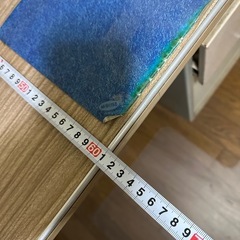8月26日に取りに来れる方限定です　机の画像