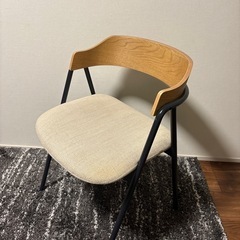 ダイニングチェアの画像