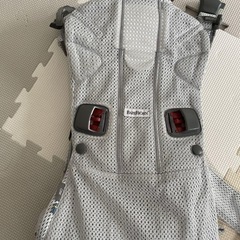 ベビービョルン ベビーキャリア ONE KAI Air シルバー 抱っこ紐の画像