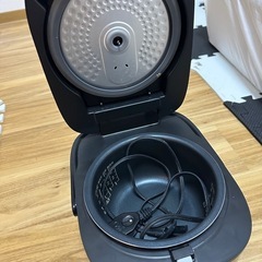 炊飯器の画像