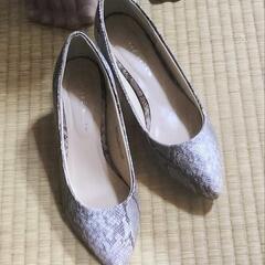 ブランドパンプス👠スネ━グ柄 フォ━マル等の画像