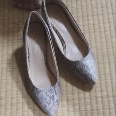 ブランドパンプス👠スネ━グ柄 フォ━マル等の画像
