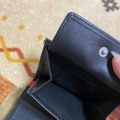 TOMMY HILFIGER折りたたみ財布の画像