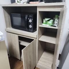キッチン収納棚の画像