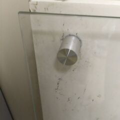 本日　今泉にて朝９時以降　非対面で受け取り　ガラス製テーブル　　の画像