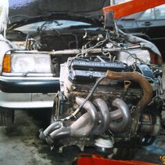 Mベンツ190E-23-16Vリビルトエンジン販売のせかえ実施中の画像
