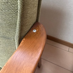 グリーンソファの画像
