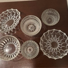いろいろガラス食器の画像