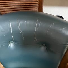 無料食卓と椅子4つの画像