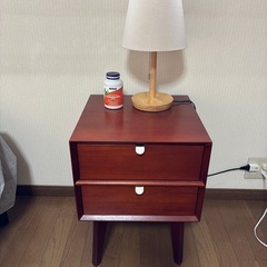 サイドテーブルの画像