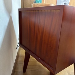 サイドテーブルの画像