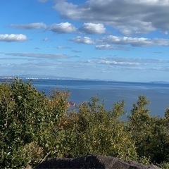 静けさの中に響く金属音